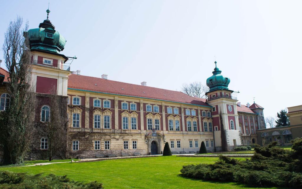 zamek lancut taxi rzeszow